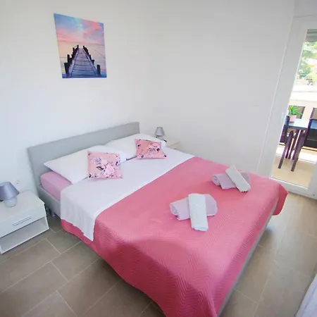 Ivan & Niko Apartman *