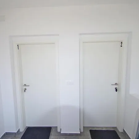 Ivan & Niko Apartman *